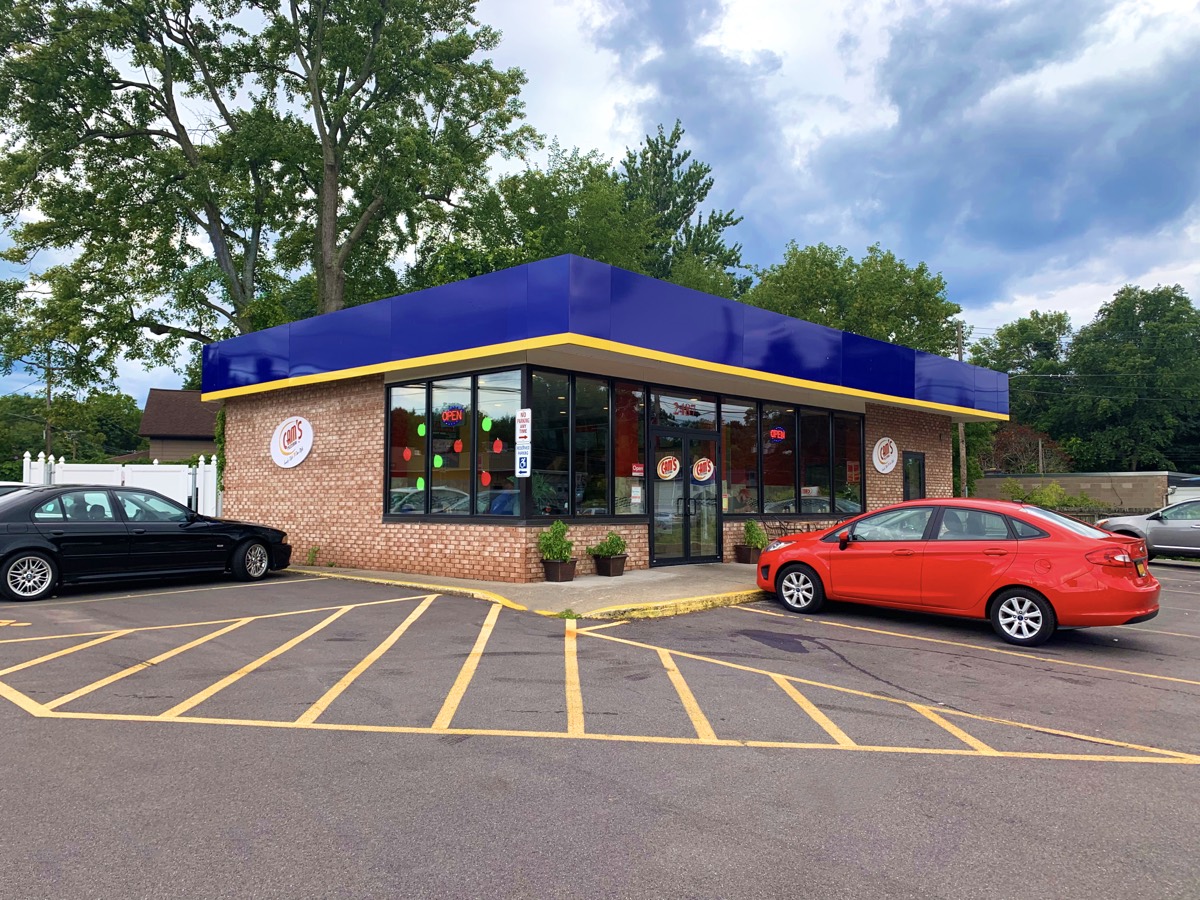 Cam's Browncroft storefront